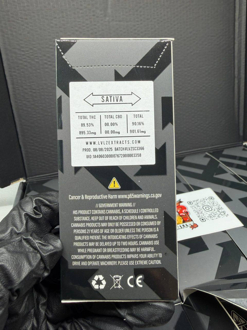 photo_5859295888625306668_y