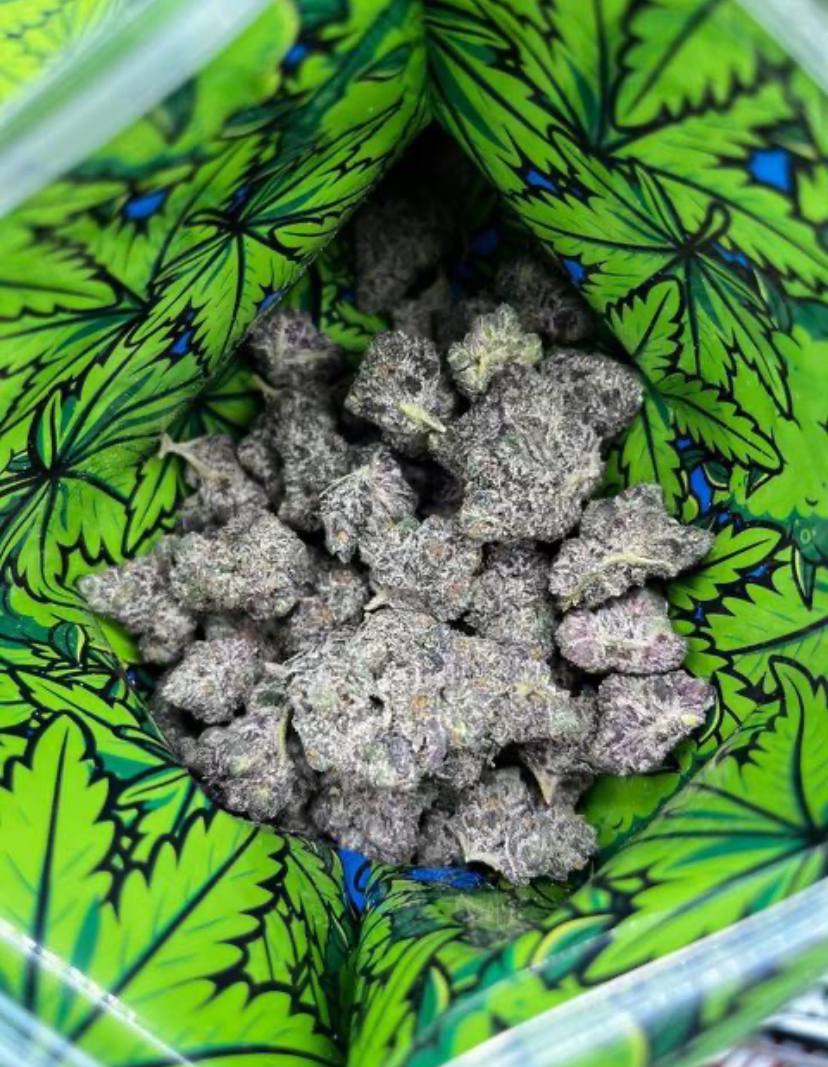 Drip PILLOWS PREMIUM CANNABIS FLOWER BY SNOOZE Drip PILLOWS PREMIUM CANNABIS FLOWER BY SNOOZE